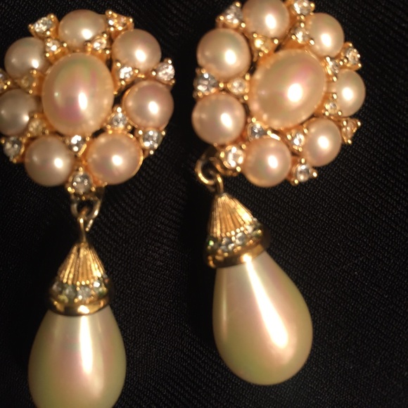 Vintage Christian Dior earrings lower price now - Picture 1 of 4